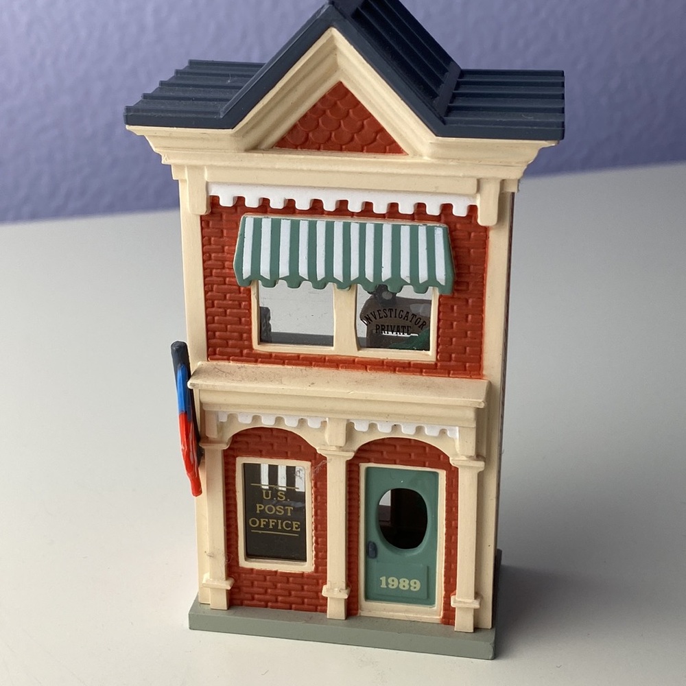 1989 Hallmark Collectible 1989 Nostalgic Houses & Shops 6th U.S. Post Office